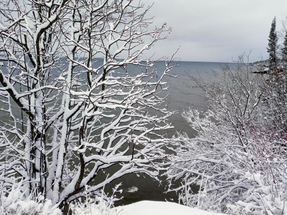 Cliff Dweller On Lake Superior Tofte Exterior foto